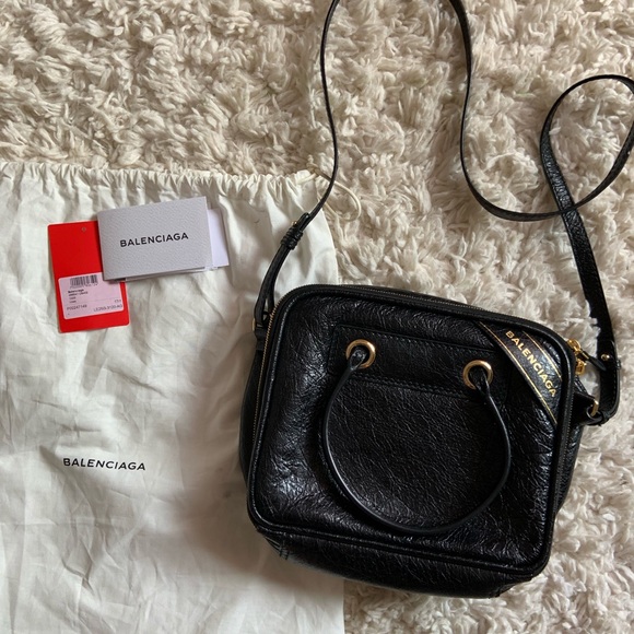 AUTHENTIC BALENCIAGA SQUARE BAG - Picture 2 of 8